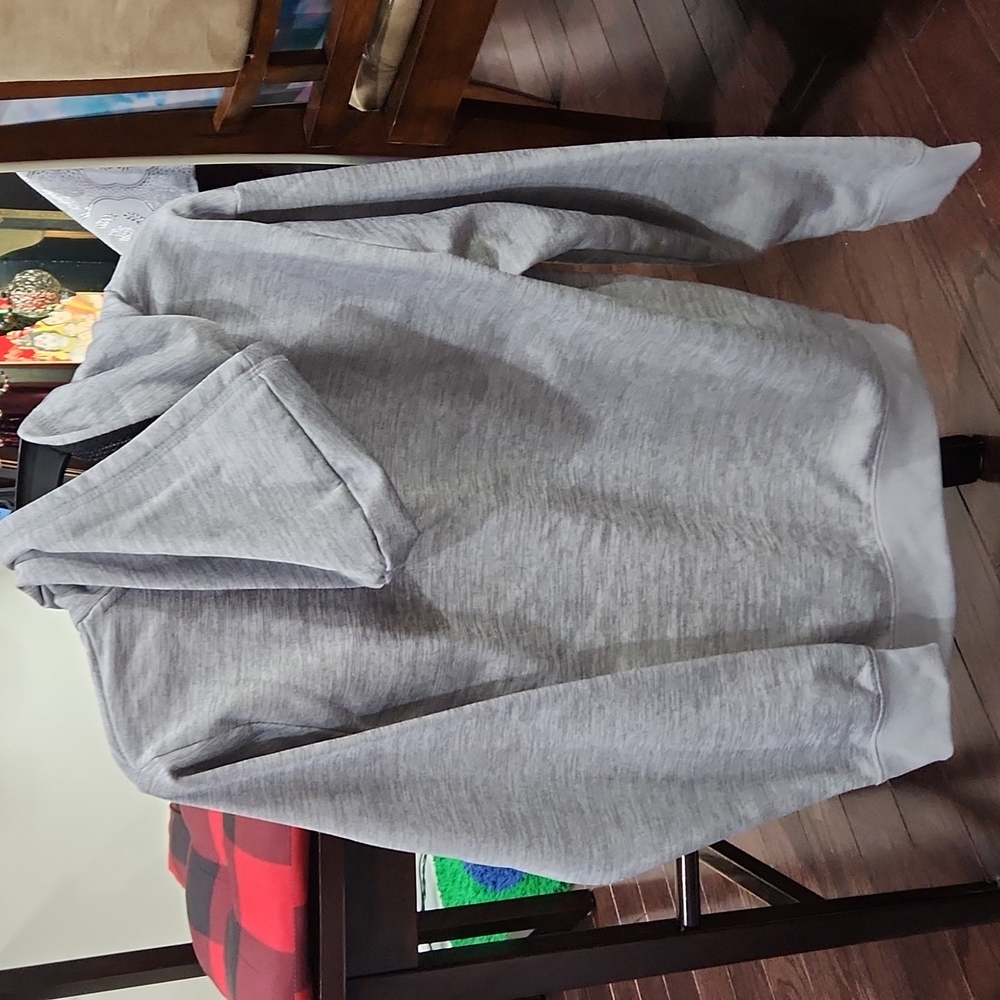 Reebok Hoodie/Sweatshirt boys Gray and White - Picture 2 of 6